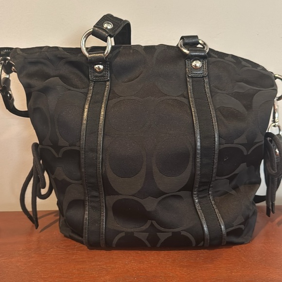 Coach, Poppy Daisy, black signature tote, red lining large - Picture 9 of 16